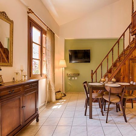 The Old Symi Apartment ภายนอก รูปภาพ