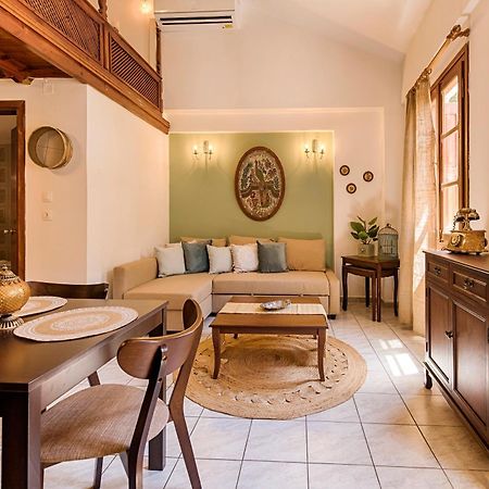 The Old Symi Apartment ภายนอก รูปภาพ