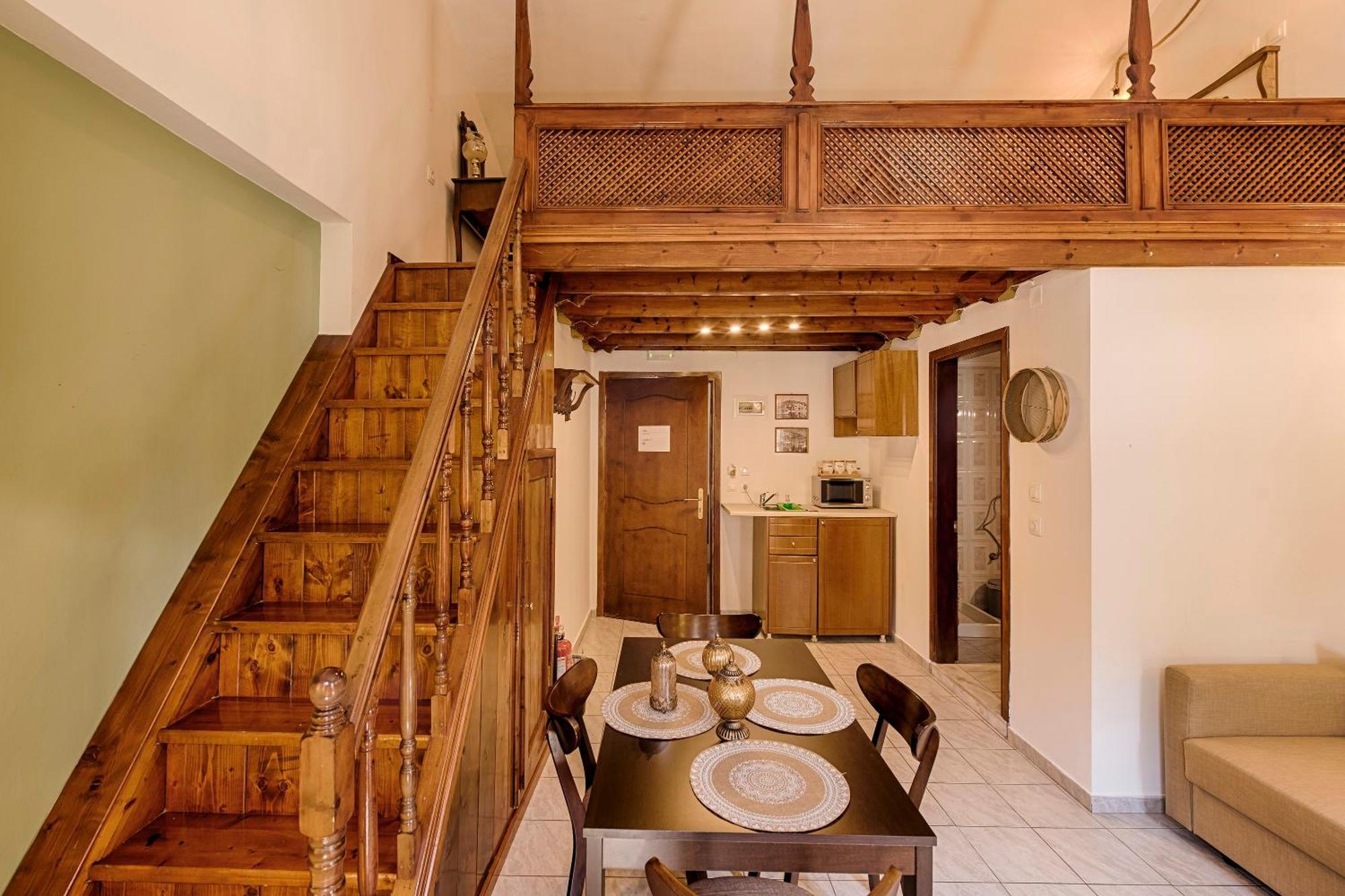 The Old Symi Apartment ภายนอก รูปภาพ