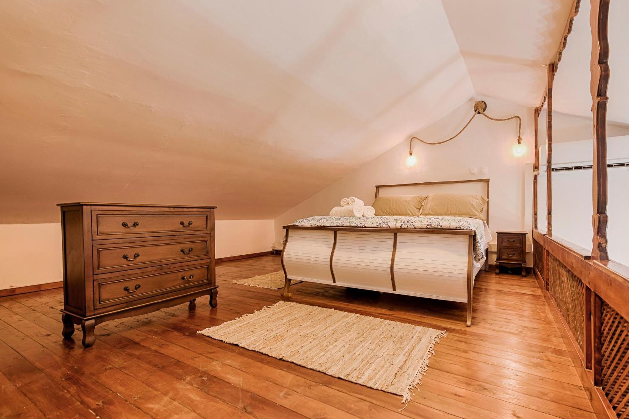 The Old Symi Apartment ภายนอก รูปภาพ