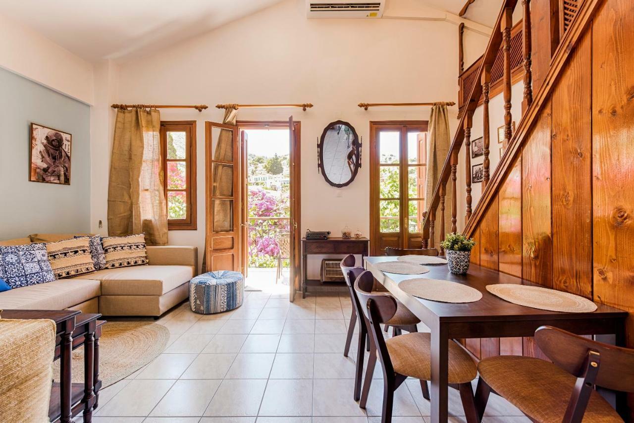 The Old Symi Apartment ภายนอก รูปภาพ
