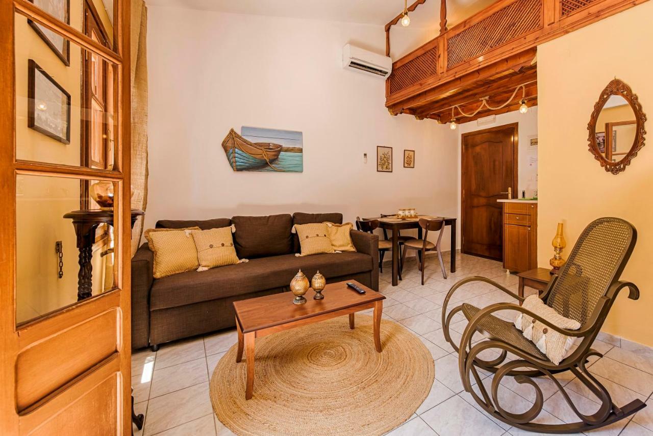 The Old Symi Apartment ภายนอก รูปภาพ