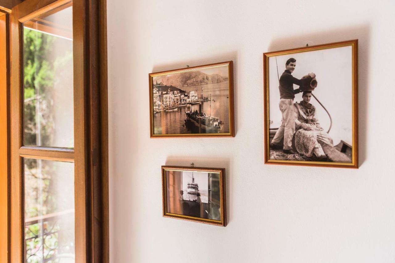 The Old Symi Apartment ภายนอก รูปภาพ