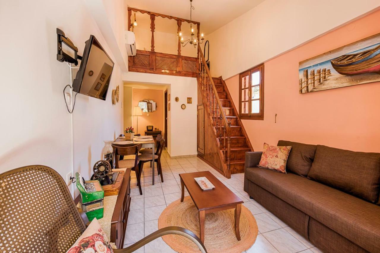 The Old Symi Apartment ภายนอก รูปภาพ