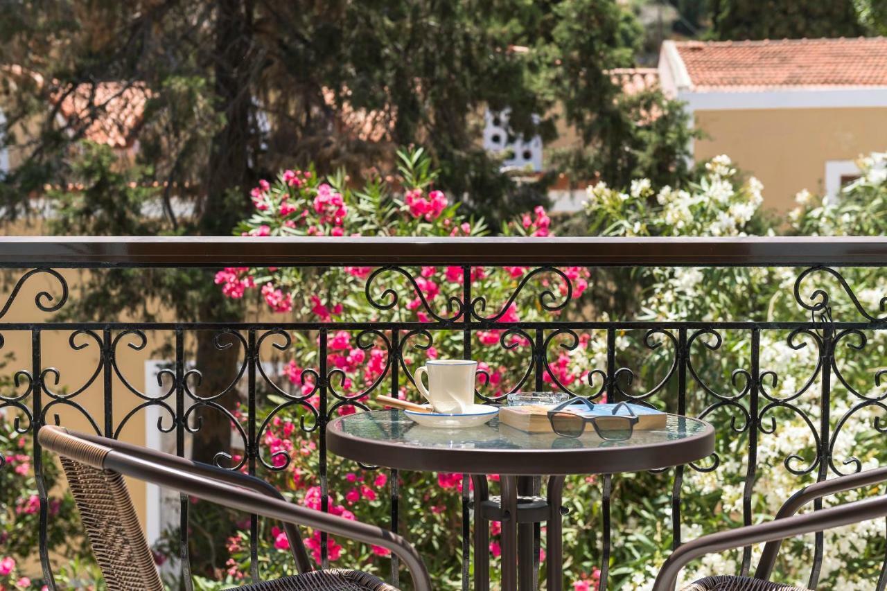 The Old Symi Apartment ภายนอก รูปภาพ